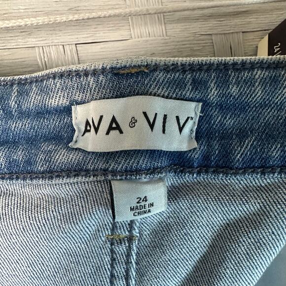 Ava & Viv high rise relax fit Bermuda short cut off denim medium wash plus size - Picture 7 of 12